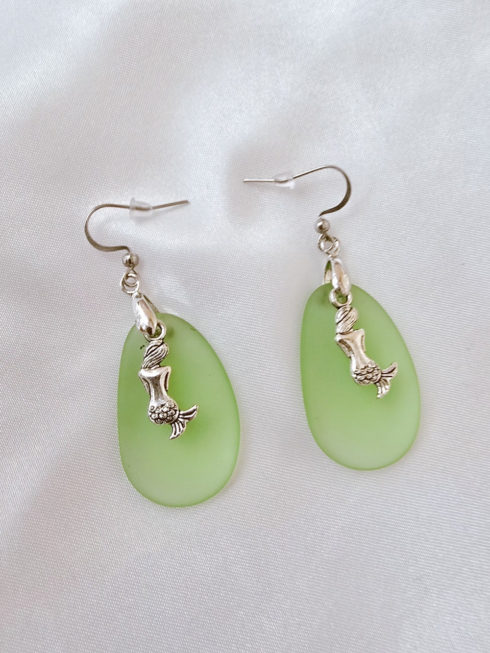 Green Sea Glass Mermaid Drop Earrings - Beach Jewelry - Summer‎
